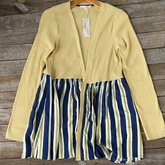Mystree Sweaters - NWT Mystree mixed material cardigan